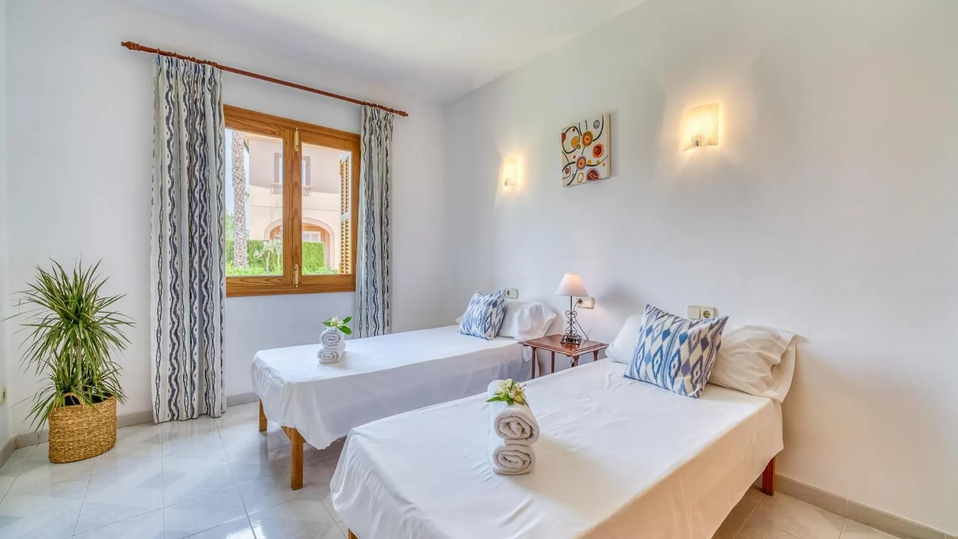 Holiday Home For 6 Guests In Manacor  마나코르