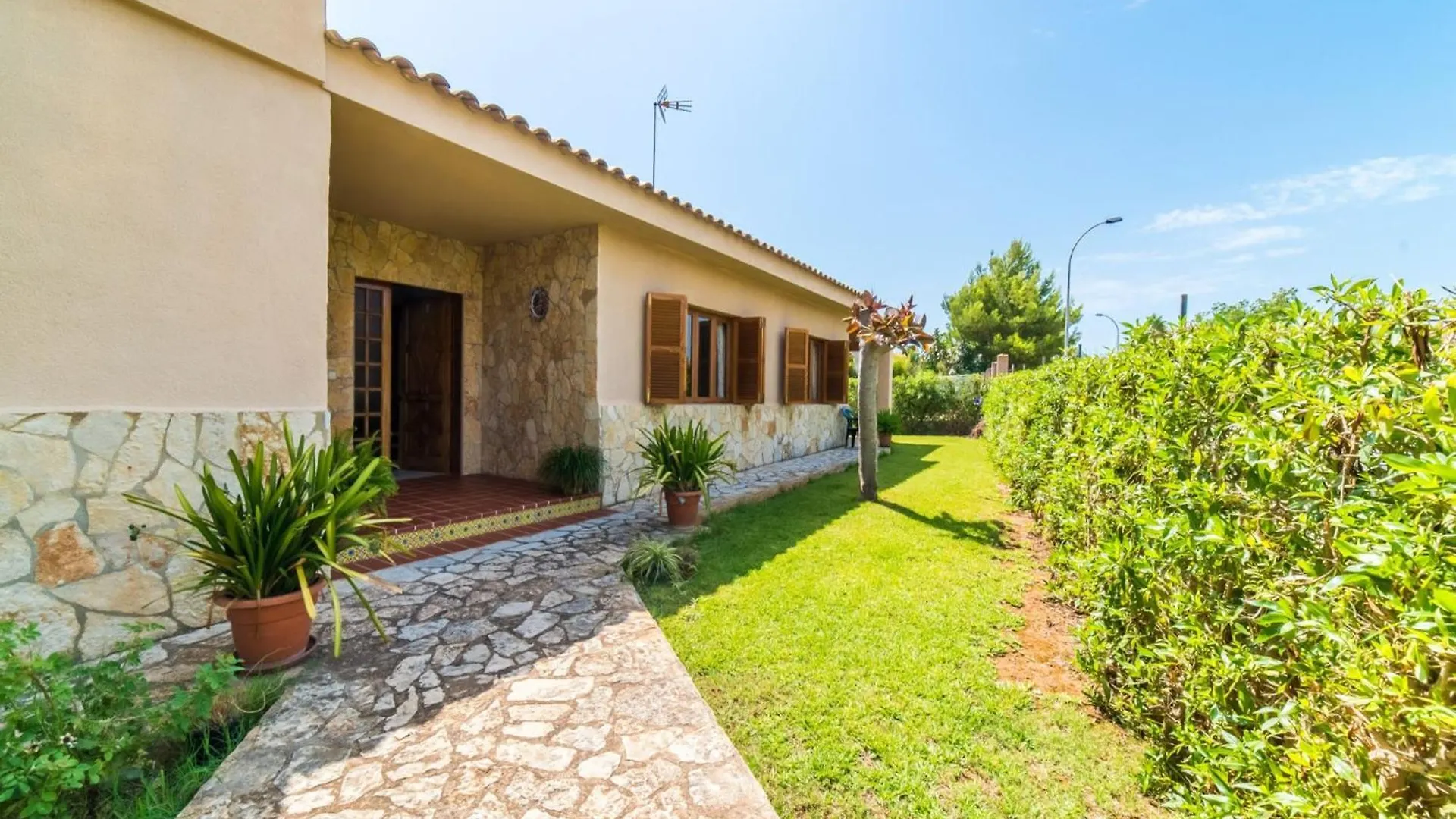 Holiday Home For 6 Guests In Manacor